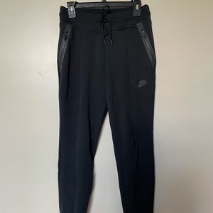 Size SMALL Black Nike Tech Fleece Joggers